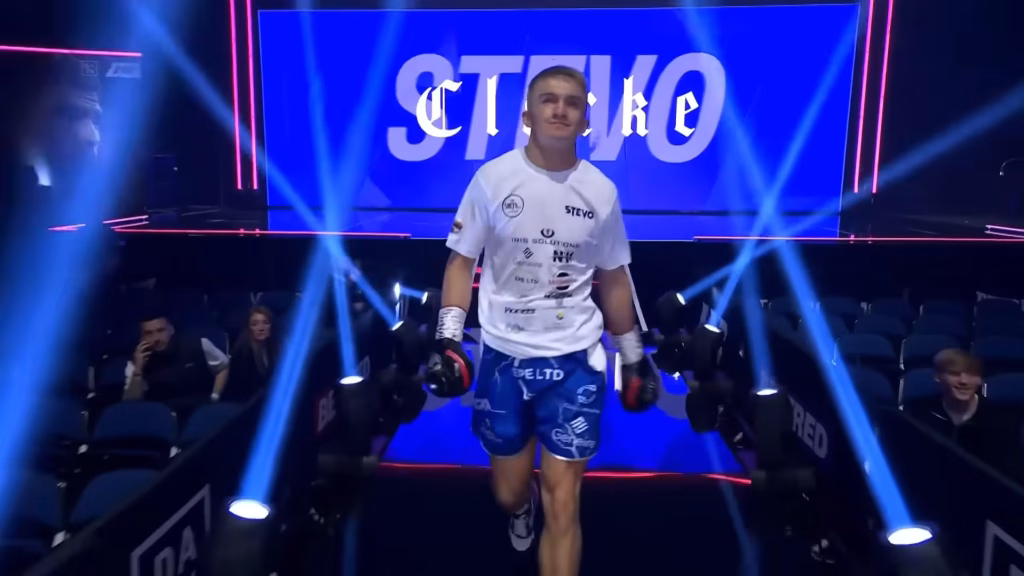 Stephen Clarke vs Luis Enrique Montelongo – Apr 18, 2026